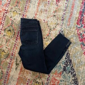 Good American Good Legs Step Hem Skinny Jeans